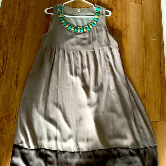 Cute party dress with beaded neckline - Picture 1 of 8